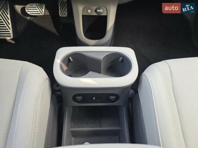 Сірий Хендай Ioniq 5, об'ємом двигуна 0 л та пробігом 35 тис. км за 36699 $, фото 75 на Automoto.ua