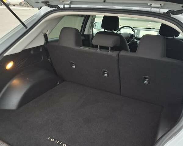 Сірий Хендай Ioniq 5, об'ємом двигуна 0 л та пробігом 119 тис. км за 20500 $, фото 33 на Automoto.ua