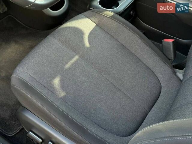 Серый Хендай Ioniq 5, объемом двигателя 0 л и пробегом 90 тыс. км за 23500 $, фото 37 на Automoto.ua