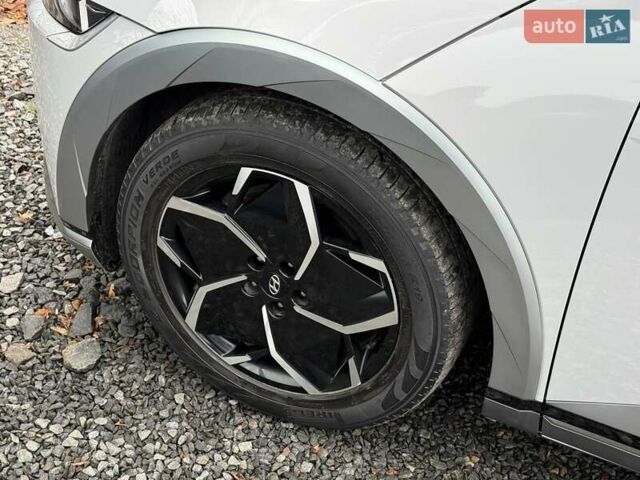 Сірий Хендай Ioniq 5, об'ємом двигуна 0 л та пробігом 43 тис. км за 29500 $, фото 18 на Automoto.ua