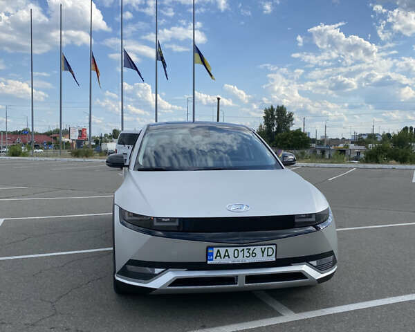 Серый Хендай Ioniq 5, объемом двигателя 0 л и пробегом 28 тыс. км за 27000 $, фото 8 на Automoto.ua