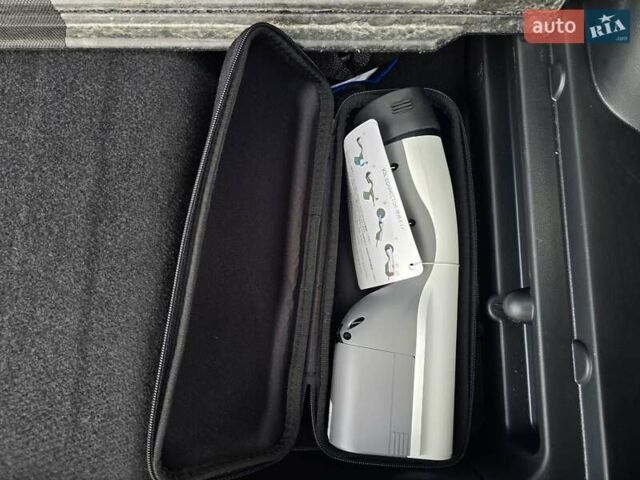 Сірий Хендай Ioniq 5, об'ємом двигуна 0 л та пробігом 40 тис. км за 36399 $, фото 54 на Automoto.ua