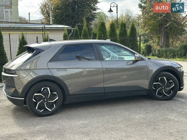 Серый Хендай Ioniq 5, объемом двигателя 0 л и пробегом 185 тыс. км за 23900 $, фото 32 на Automoto.ua