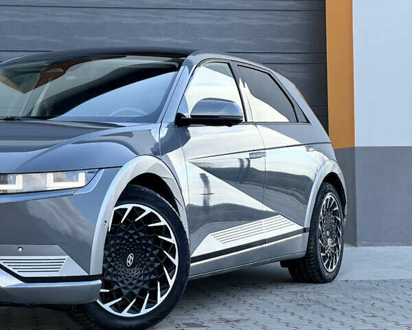 Серый Хендай Ioniq 5, объемом двигателя 0 л и пробегом 73 тыс. км за 24999 $, фото 6 на Automoto.ua