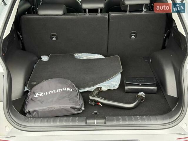 Сірий Хендай Ioniq 5, об'ємом двигуна 0 л та пробігом 43 тис. км за 29500 $, фото 43 на Automoto.ua