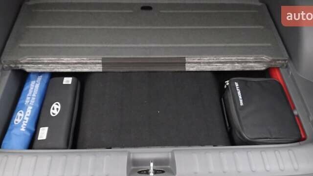 Сірий Хендай Ioniq 5, об'ємом двигуна 0 л та пробігом 17 тис. км за 35000 $, фото 13 на Automoto.ua