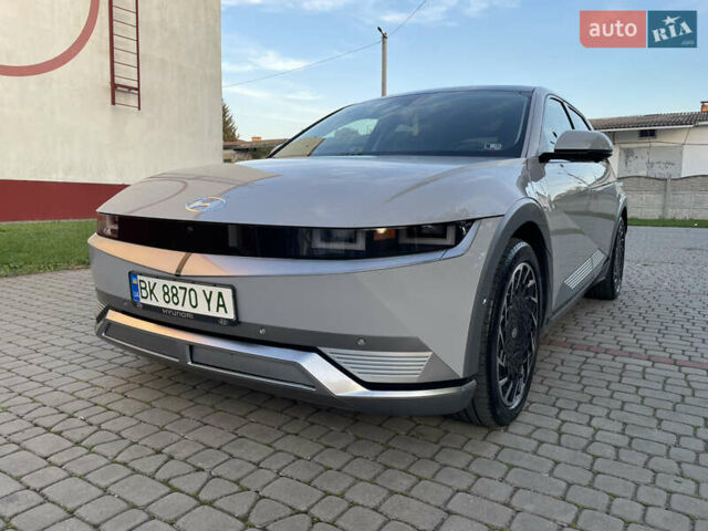 Хендай Ioniq 5 2022 в Дубно на Automoto.ua Серый Хендай Ioniq 5, объемом двигателя 0 л и пробегом 57 тыс. км за 29300 $, фото 1 на Automoto.ua