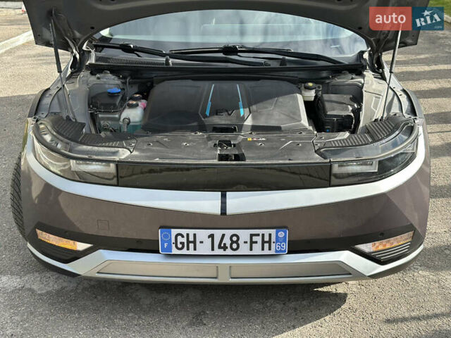 Серый Хендай Ioniq 5, объемом двигателя 0 л и пробегом 185 тыс. км за 23900 $, фото 51 на Automoto.ua