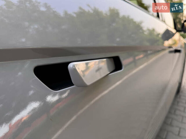 Серый Хендай Ioniq 5, объемом двигателя 0 л и пробегом 35 тыс. км за 29000 $, фото 61 на Automoto.ua