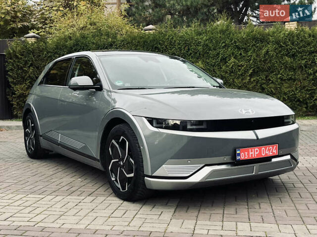 Сірий Хендай Ioniq 5, об'ємом двигуна 0 л та пробігом 28 тис. км за 35999 $, фото 5 на Automoto.ua