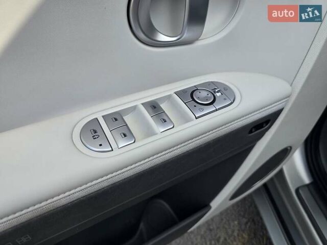 Сірий Хендай Ioniq 5, об'ємом двигуна 0 л та пробігом 35 тис. км за 36699 $, фото 28 на Automoto.ua
