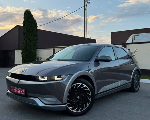 Серый Хендай Ioniq 5, объемом двигателя 0 л и пробегом 108 тыс. км за 27200 $, фото 22 на Automoto.ua