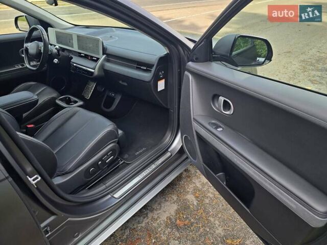 Сірий Хендай Ioniq 5, об'ємом двигуна 0 л та пробігом 40 тис. км за 36399 $, фото 62 на Automoto.ua