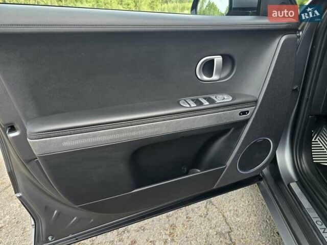 Сірий Хендай Ioniq 5, об'ємом двигуна 0 л та пробігом 40 тис. км за 36399 $, фото 32 на Automoto.ua