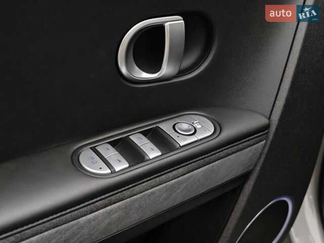 Серый Хендай Ioniq 5, объемом двигателя 0 л и пробегом 61 тыс. км за 29000 $, фото 19 на Automoto.ua