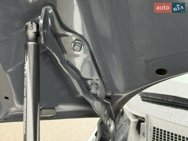 Сірий Хендай Ioniq 5, об'ємом двигуна 0 л та пробігом 65 тис. км за 34999 $, фото 153 на Automoto.ua