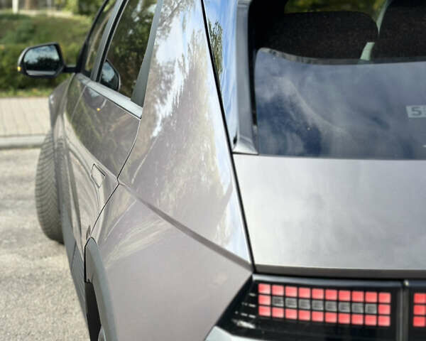 Серый Хендай Ioniq 5, объемом двигателя 0 л и пробегом 185 тыс. км за 23900 $, фото 28 на Automoto.ua