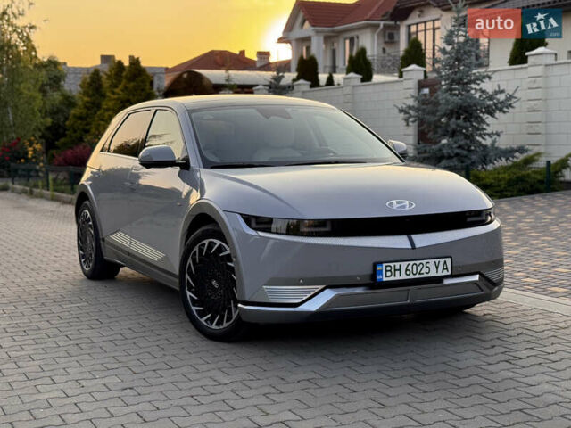 Серый Хендай Ioniq 5, объемом двигателя 0 л и пробегом 35 тыс. км за 29000 $, фото 13 на Automoto.ua