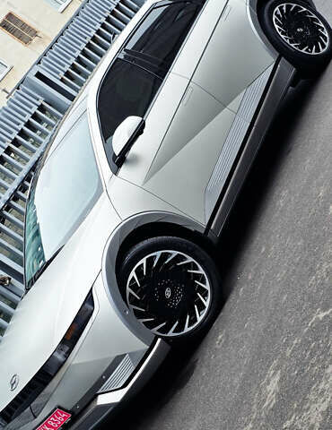 Серый Хендай Ioniq 5, объемом двигателя 0 л и пробегом 86 тыс. км за 26000 $, фото 11 на Automoto.ua