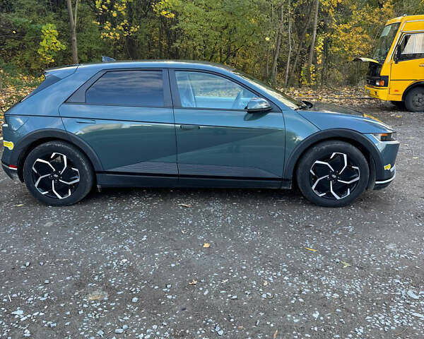 Серый Хендай Ioniq 5, объемом двигателя 0 л и пробегом 141 тыс. км за 21300 $, фото 12 на Automoto.ua
