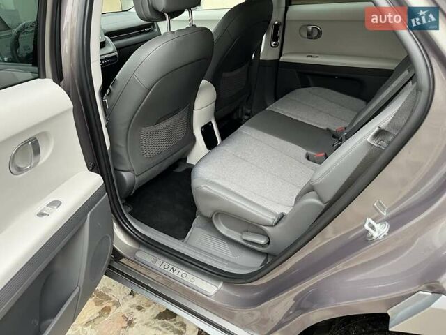 Серый Хендай Ioniq 5, объемом двигателя 0 л и пробегом 55 тыс. км за 24999 $, фото 25 на Automoto.ua