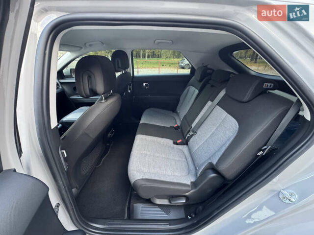 Хендай Ioniq 5 2022 в Ровно на Automoto.ua Серый Хендай Ioniq 5, объемом двигателя 0 л и пробегом 38 тыс. км за 26900 $, фото 31 на Automoto.ua