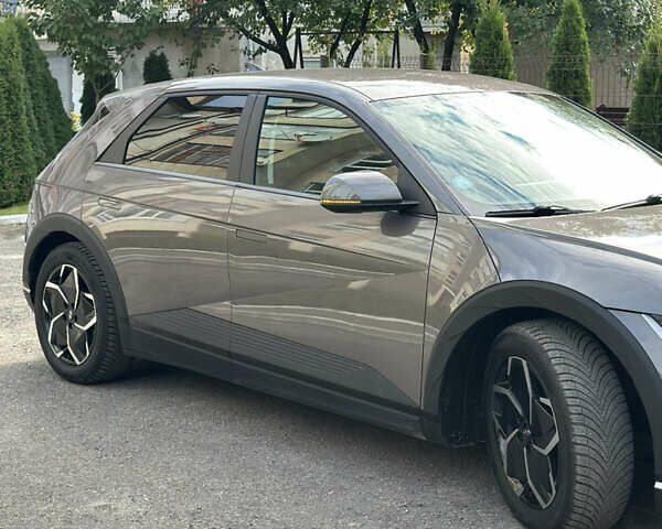 Серый Хендай Ioniq 5, объемом двигателя 0 л и пробегом 185 тыс. км за 23900 $, фото 34 на Automoto.ua