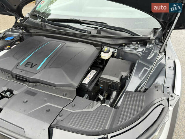 Сірий Хендай Ioniq 5, об'ємом двигуна 0 л та пробігом 65 тис. км за 34999 $, фото 151 на Automoto.ua