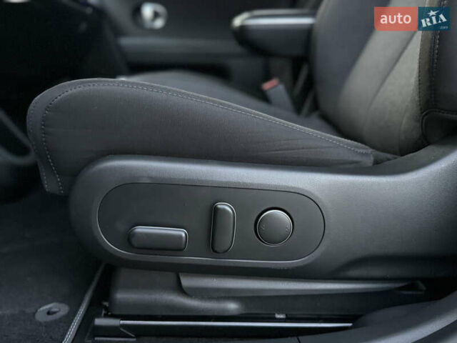 Сірий Хендай Ioniq 5, об'ємом двигуна 0 л та пробігом 66 тис. км за 22900 $, фото 46 на Automoto.ua