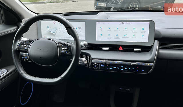 Серый Хендай Ioniq 5, объемом двигателя 0 л и пробегом 163 тыс. км за 22999 $, фото 21 на Automoto.ua