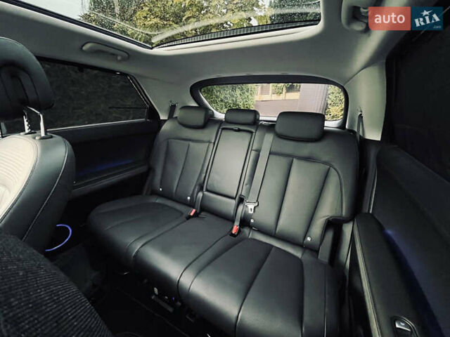 Сірий Хендай Ioniq 5, об'ємом двигуна 0 л та пробігом 28 тис. км за 35999 $, фото 17 на Automoto.ua