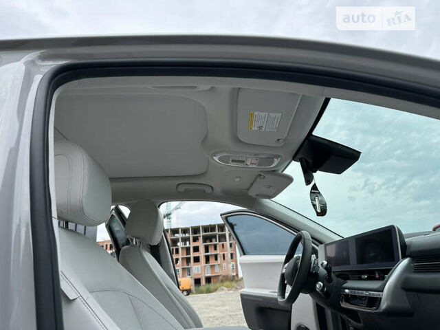 Серый Хендай Ioniq 5, объемом двигателя 0 л и пробегом 55 тыс. км за 29999 $, фото 31 на Automoto.ua