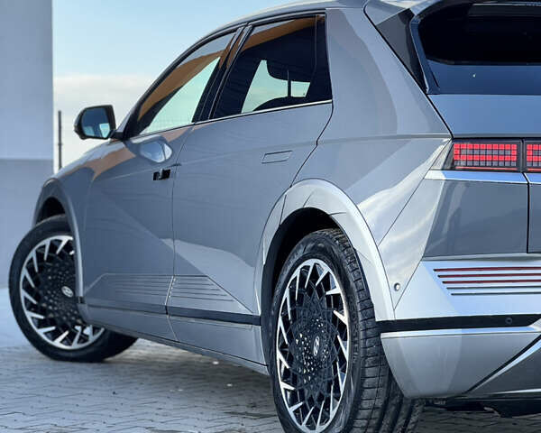 Серый Хендай Ioniq 5, объемом двигателя 0 л и пробегом 73 тыс. км за 24999 $, фото 17 на Automoto.ua