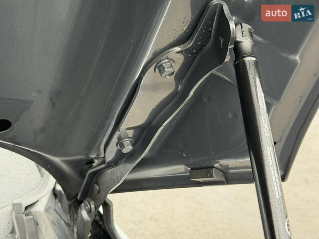 Сірий Хендай Ioniq 5, об'ємом двигуна 0 л та пробігом 65 тис. км за 34999 $, фото 155 на Automoto.ua