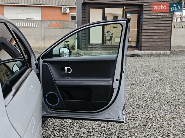 Серый Хендай Ioniq 5, объемом двигателя 0 л и пробегом 61 тыс. км за 29000 $, фото 66 на Automoto.ua