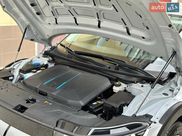 Сірий Хендай Ioniq 5, об'ємом двигуна 0 л та пробігом 151 тис. км за 22700 $, фото 74 на Automoto.ua