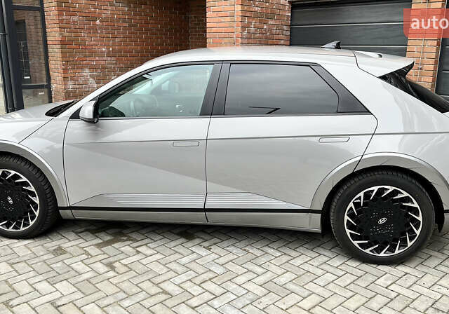 Серый Хендай Ioniq 5, объемом двигателя 0 л и пробегом 163 тыс. км за 22999 $, фото 16 на Automoto.ua