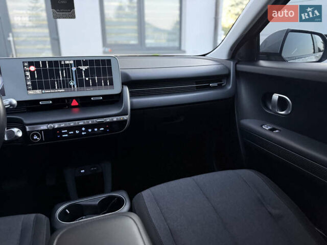 Сірий Хендай Ioniq 5, об'ємом двигуна 0 л та пробігом 66 тис. км за 22900 $, фото 55 на Automoto.ua