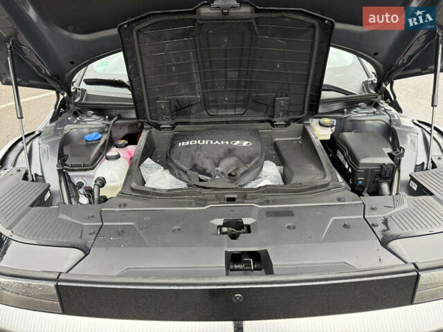 Сірий Хендай Ioniq 5, об'ємом двигуна 0 л та пробігом 65 тис. км за 34999 $, фото 156 на Automoto.ua