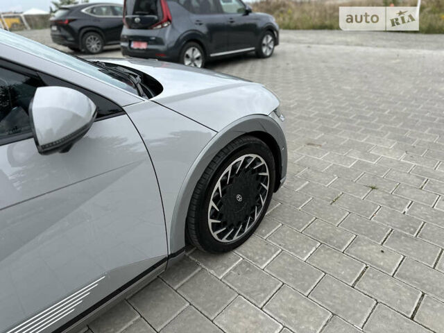 Серый Хендай Ioniq 5, объемом двигателя 0 л и пробегом 55 тыс. км за 29999 $, фото 19 на Automoto.ua