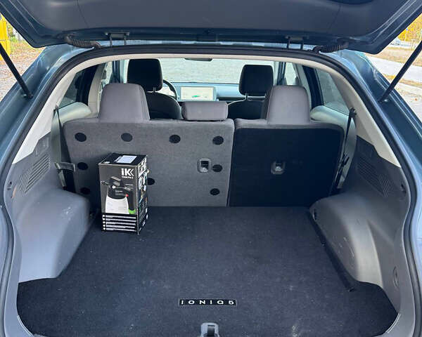 Серый Хендай Ioniq 5, объемом двигателя 0 л и пробегом 141 тыс. км за 21300 $, фото 18 на Automoto.ua