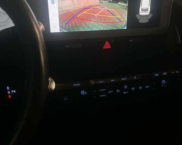 Серый Хендай Ioniq 5, объемом двигателя 0 л и пробегом 82 тыс. км за 20999 $, фото 10 на Automoto.ua