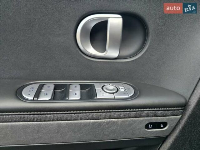 Сірий Хендай Ioniq 5, об'ємом двигуна 0 л та пробігом 40 тис. км за 36399 $, фото 33 на Automoto.ua
