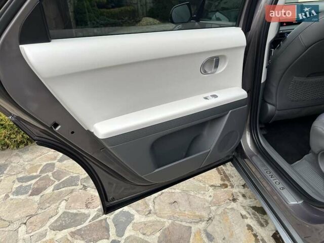Серый Хендай Ioniq 5, объемом двигателя 0 л и пробегом 55 тыс. км за 24999 $, фото 22 на Automoto.ua