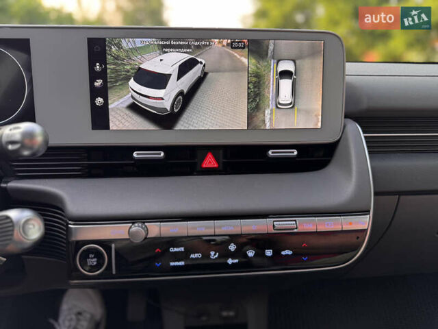 Серый Хендай Ioniq 5, объемом двигателя 0 л и пробегом 35 тыс. км за 29000 $, фото 32 на Automoto.ua