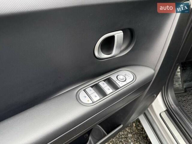 Сірий Хендай Ioniq 5, об'ємом двигуна 0 л та пробігом 43 тис. км за 29500 $, фото 22 на Automoto.ua