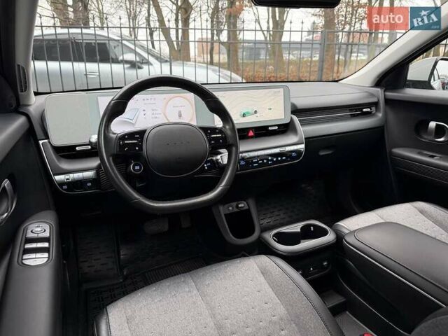 Сірий Хендай Ioniq 5, об'ємом двигуна 0 л та пробігом 43 тис. км за 29500 $, фото 27 на Automoto.ua