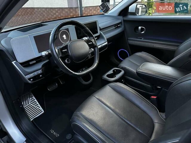 Серый Хендай Ioniq 5, объемом двигателя 0 л и пробегом 84 тыс. км за 31700 $, фото 19 на Automoto.ua