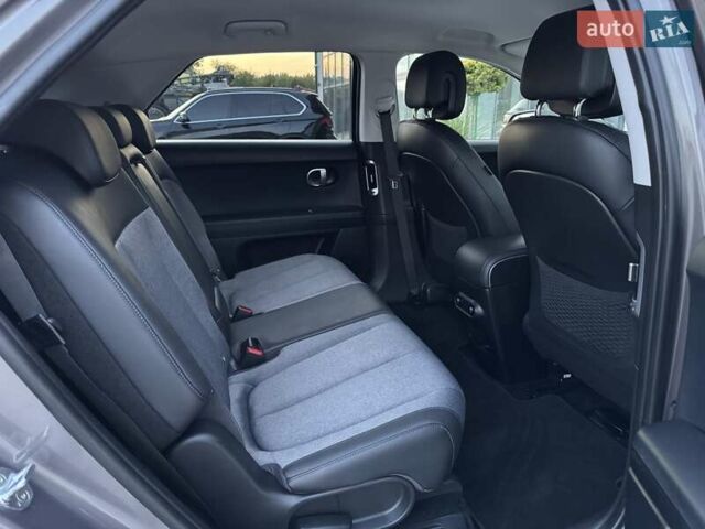 Сірий Хендай Ioniq 5, об'ємом двигуна 0 л та пробігом 120 тис. км за 21500 $, фото 77 на Automoto.ua