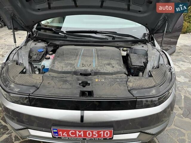 Серый Хендай Ioniq 5, объемом двигателя 0 л и пробегом 55 тыс. км за 24999 $, фото 59 на Automoto.ua